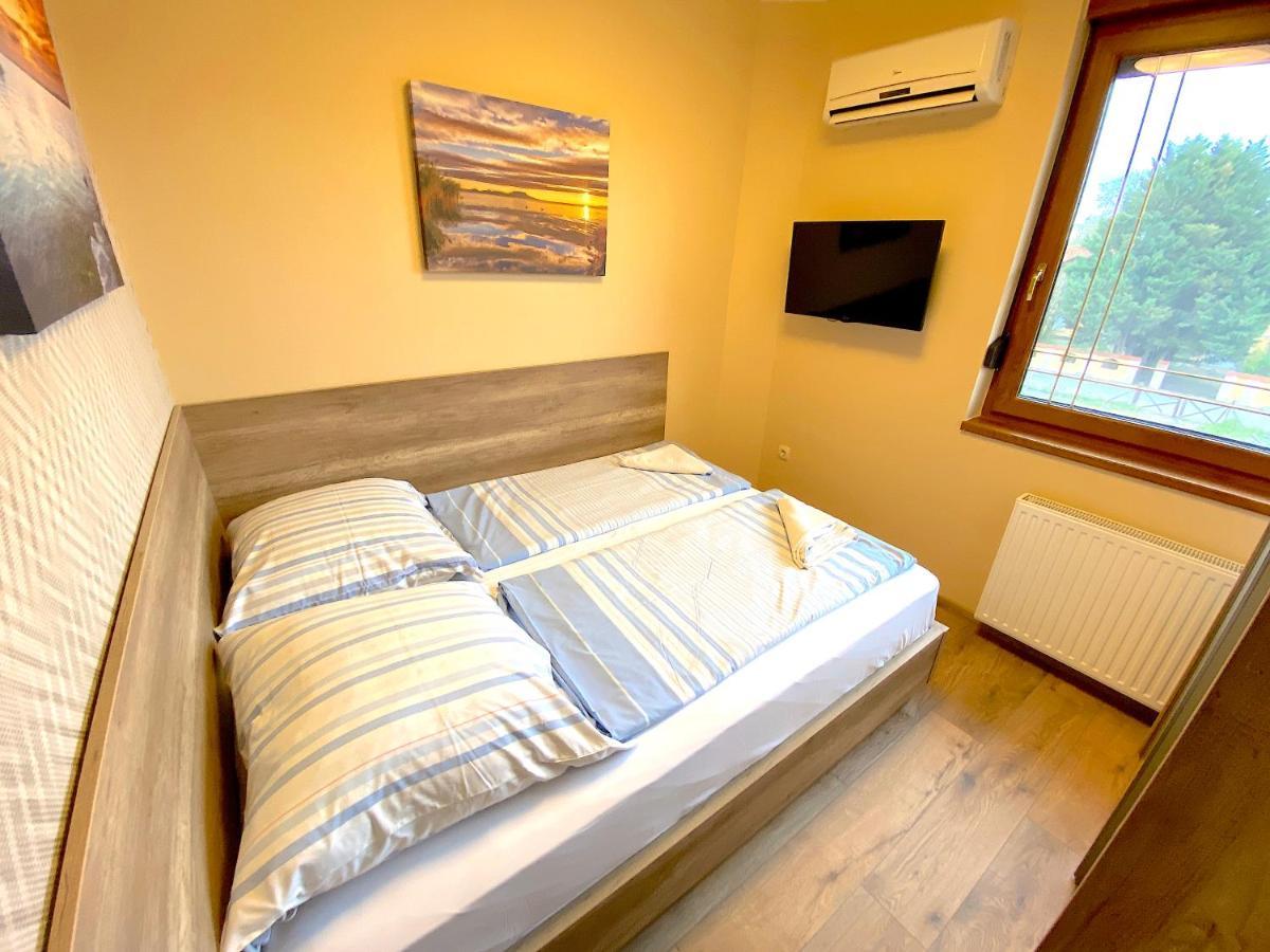 Hotel Unio Vendeghaz 3 Siófok Zewnętrze zdjęcie