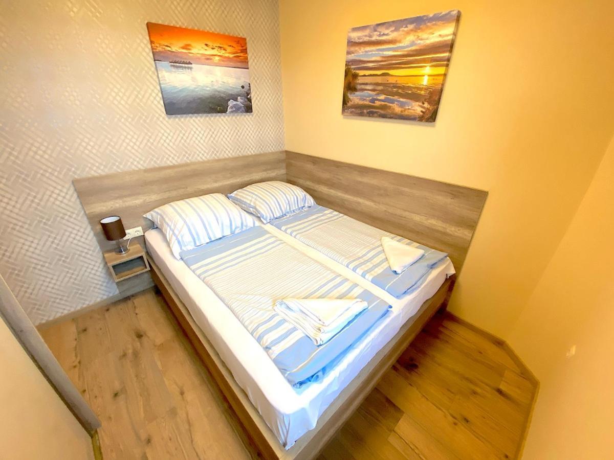 Hotel Unio Vendeghaz 3 Siófok Zewnętrze zdjęcie