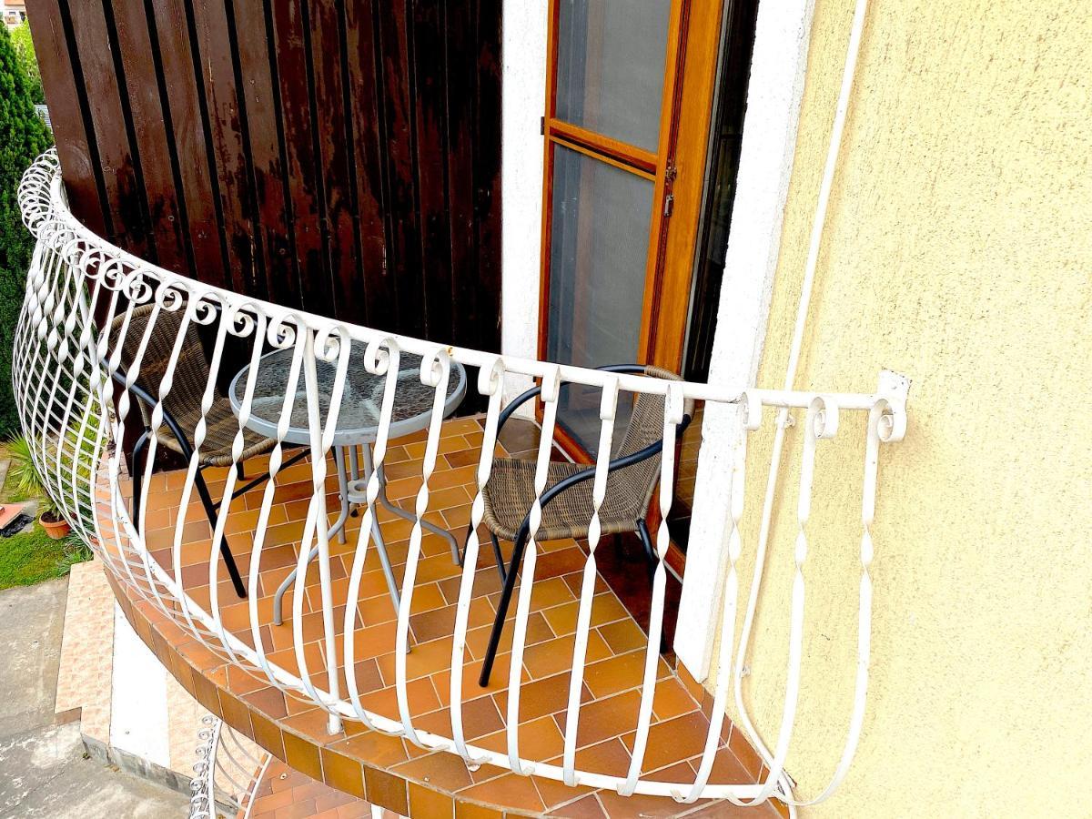 Hotel Unio Vendeghaz 3 Siófok Zewnętrze zdjęcie