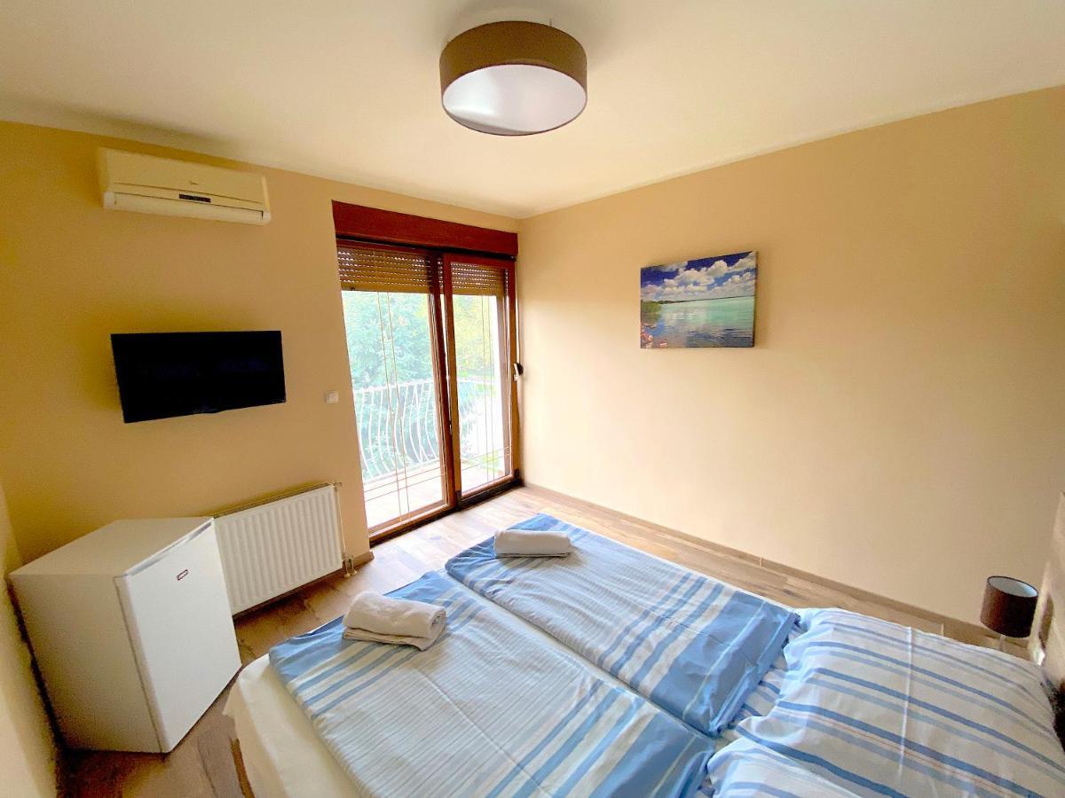 Hotel Unio Vendeghaz 3 Siófok Zewnętrze zdjęcie