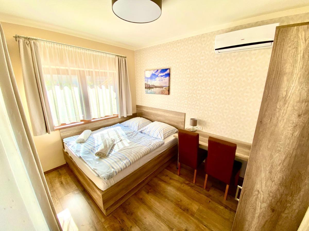 Hotel Unio Vendeghaz 3 Siófok Zewnętrze zdjęcie